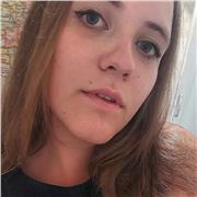 Studentessa universitaria presso il Politecnico (ingegneria) e il Conservatorio di musica, impartisce lezioni di italiano, matematica, inglese, storia e musica a bambini (dai 4 anni in su) e ai ragazzi delle medie e superiori. Grande esperienza con i bamb